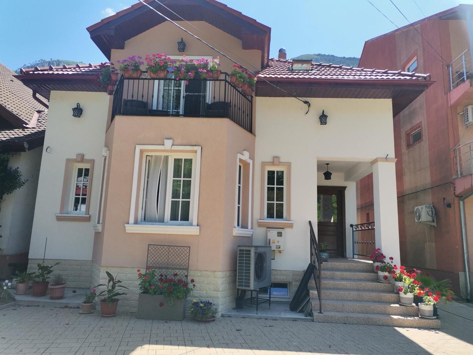 Vila Ana Бэиле-Еркулане Экстерьер фото