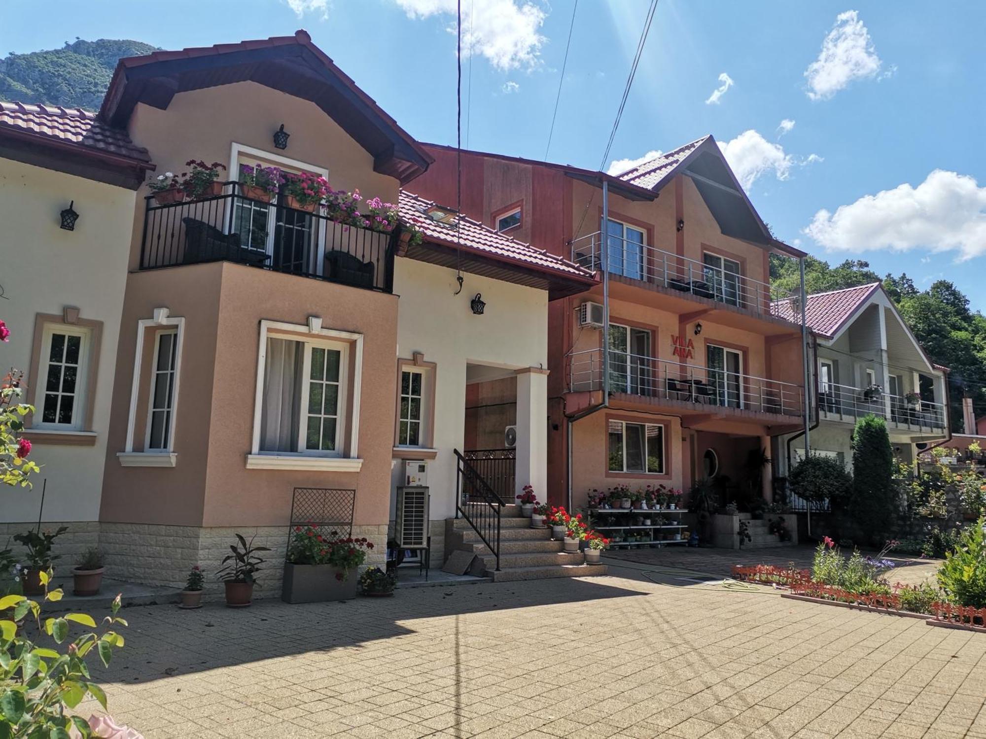 Vila Ana Бэиле-Еркулане Экстерьер фото